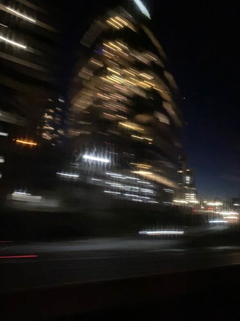 Blur Picture Aesthetic, Photo Blur, City Aesthetic Night, Blur Picture, Wallpaper Dark, Night City, City Aesthetic, Blur, Cityscape