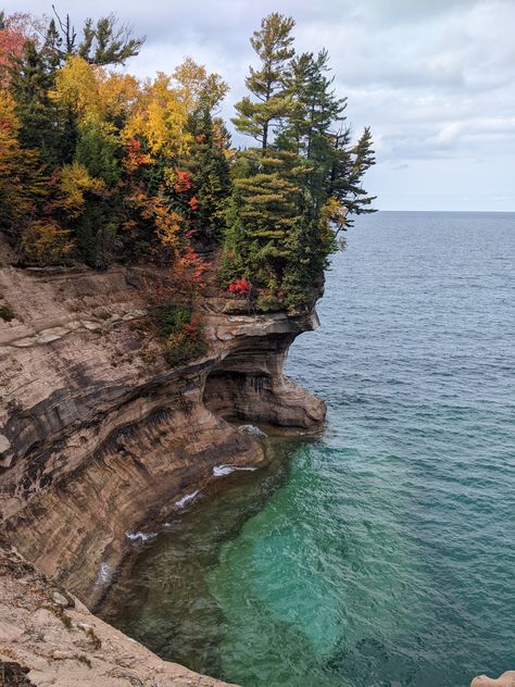 Fall In Michigan Upper Peninsula, Michigans Upper Peninsula, Up Michigan Upper Peninsula, Lake Michigan Aesthetic, Michigan Scenery, Tom Lake, 2024vision Board, Michigan Aesthetic, Michigan Living