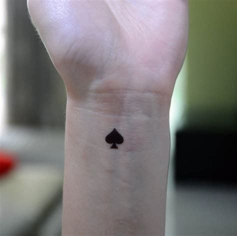 Spade Girly Hand Tattoos, Ace Of Spades Tattoo, Spade Tattoo, Ace Tattoo, Vegas Tattoo, Card Tattoo Designs, Small Hand Tattoos, Card Tattoo, Face Tattoo