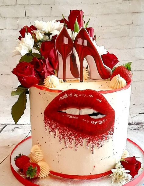 Birthday Cakes For Girls, Cakes For Girls, Unique Birthday Cakes, Elegant Birthday Cakes, Creative Cake Decorating, Beautiful Birthday Cakes, Creative Birthday Cakes, Cakes For Women, Valentine Cake