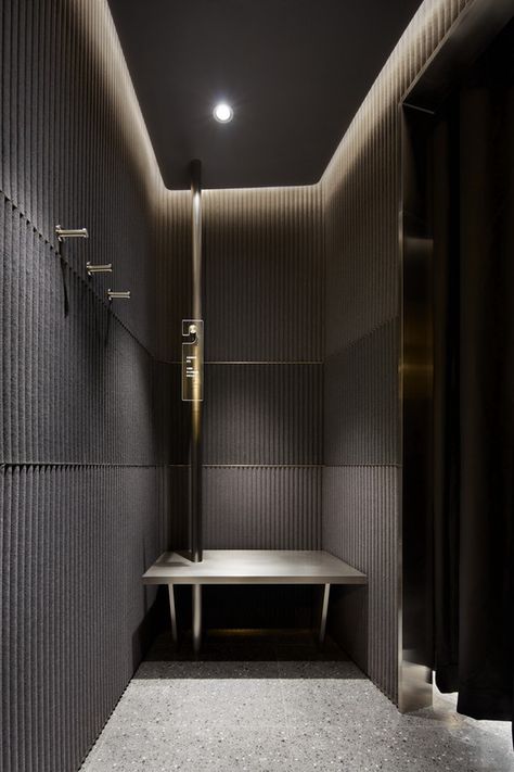 TFD Hong Kong K11 MUSEA Store / Leaping Creative | ArchDaily Trial Room, Life Space, Aluminum Sheets, Lift Design, Business Space, The Longest Journey, Natural Ecosystem, Fitting Room, Changing Room