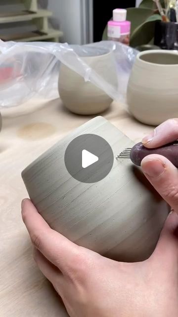 Pottery Handles How To, How To Make Pottery At Home, Pottery Mug Handles, Hand Pottery Ideas, Clay Cup Ideas, Clay Home Decor, Pottery Handles, Ceramic Handles, Textured Clay