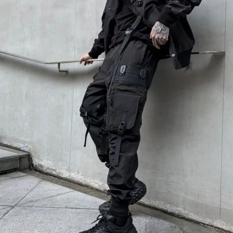 Cargo pants Price : $40 (shipment excluded) Contact details follow Email: debliv311@gmail.com WhatsApp:+26778027384 Social media: Verified_Store Men Techwear, Overalls Men Fashion, Techwear Ninja, Ninja Pants, Techwear Cyberpunk, Hip Hop Joggers, Techwear Pants, Harajuku Punk, Estilo Harajuku