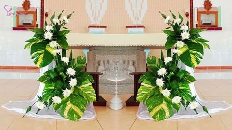 Church Flower Arrangements Altars Ideas, Church Altar Flower Arrangements, Church Altar Flowers, Altar Arrangement, Altar Flowers, Church Flower Arrangements, Flowers Arrangements, Fresh Flowers Arrangements, Church Ideas