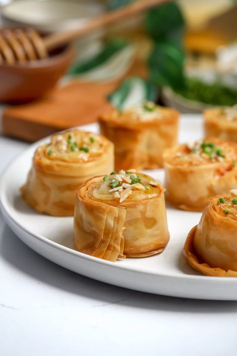 Phyllo Bites ❤️ These are the most perfect appetizer. They are so good… crispy on the outside and creamy on the inside. Appetizers Using Phyllo Dough, Easy Philo Dough Appetizers, Phyllo Appetizers Easy, Starter Menu Ideas, Croustades Fillings, Upscale Finger Foods, Filo Appetizers, Appetizer Cups For Party, Filo Cup Appetizers