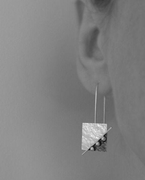 Artisan sterling silver square drop earrings. Handmade oxidised silver earrings. Earrings for woman. Gift for her. Earrings Oxidised, Oxidized Silver Earrings, Artisan Earrings, Circle Earrings Studs, Square Earrings, Clay Ideas, Metal Clay, Silver Rings Handmade, Silver Drop Earrings