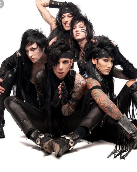 Chinese Signs, Hot Singers, Ashley Purdy, Ronnie Radke, Andy Black, Wild Fire, Falling In Reverse, Social Trends, Motionless In White