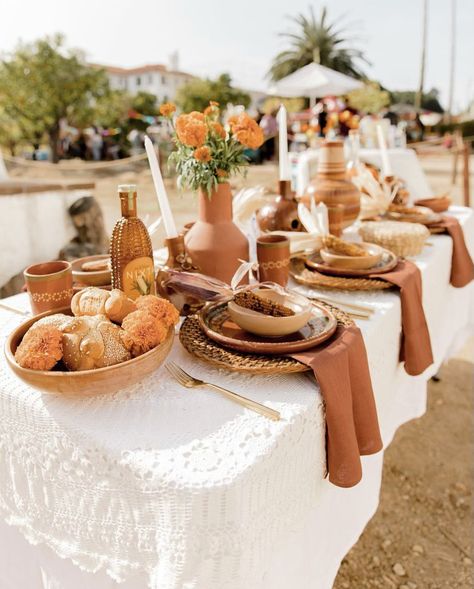 Sophisticated Mexican Party, Mexican Thanksgiving Table Settings, Mexican Style Wedding Centerpieces, Mexican Wedding Tablescape, Mexican Themed Candy Table, Hacienda Wedding Table Decor, Mexican Barro Decor Party, Mexican Table Setting Wedding, Mexican Style Table Setting