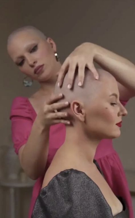 Lesbian Haircut, Bald Head Women, Shaved Heads, Bald Look, Shaved Head Women, Shave Her Head, Shaved Nape, Woman Shaving, Bald Women