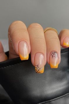 Gel Nail Ideas Short Fall, Spooky Nails Orange And Black, Orange And Grey Halloween Nails, Short Nail Designs For October, Halloween Nails Orange Tips, Fall Nails Ideas Halloween, Orange Tip Halloween Nails, Orange Nails With Spider Web, Black And Orange Nails Almond Shape