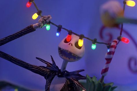 Tim Burton Animation, Popular Christmas Movies, Christmas Cookbook, Classic Christmas Movies, Holiday Movies, Tim Burton Films, Oogie Boogie, Holiday Movie, Christmas Characters