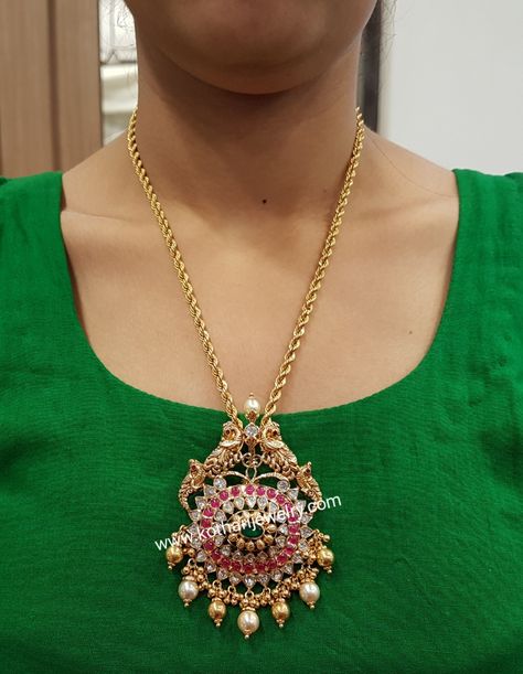 Heavy Pendant Designs, Nakshi Pendants, Pendents Gold, Nakshi Pendant, Pendent Gold, South Jewellery, Gold Lockets, Diamond Gold Earrings, Bridal Diamond Necklace