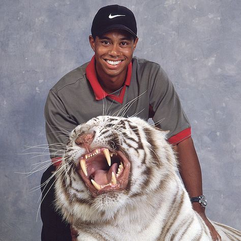 Tiger Woods's life in pictures Snow Tiger, Golf Tiger Woods, Golf Pictures, Sports Illustrated Covers, Sport Icon, Sports Hero, Golf Humor, Tiger Woods, Sports Photos