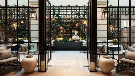 Palm Court Gallery - Kimpton Fitzroy Hotel London