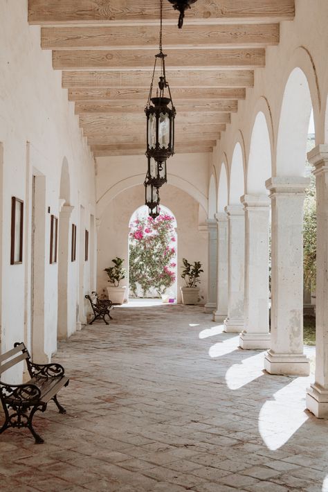 Black And White Hacienda, White Hacienda Wedding, Hacienda Style Venues, Mexican Hacienda Exterior, Hacienda Wedding Mexico, Cuernavaca Wedding, Mexican Hacienda Homes, Guanajuato Wedding, Mexican Hacienda Wedding