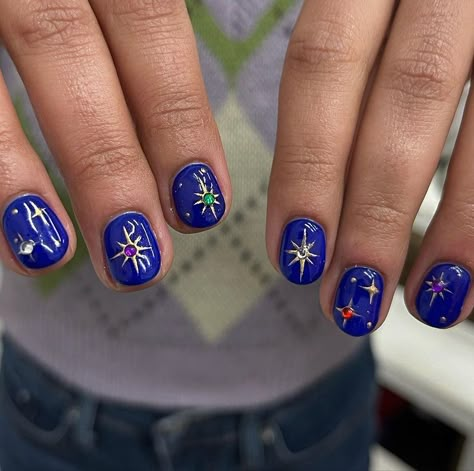 Funky New Years Nails, Christmas Funky Nails, Short New Years Eve Nails, Holiday Beach Nails, Starry Nail Art, Short January Nails Ideas, Simple But Fun Nails, Hanukkah Nails Designs, Unique Holiday Nails