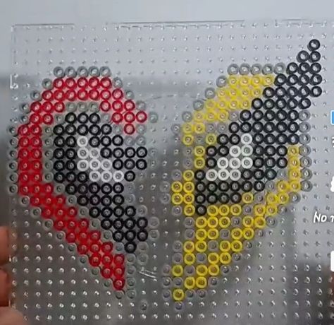 Perla Bead Idea, Deadpool And Wolverine Perler Beads, Stitch And Angel Perler Beads, Small Perler Bead Designs, Little Perler Bead Designs, Coraline Alpha Pattern, Nerdy Perler Beads, Modele Pixel Art, Hamma Beads Ideas