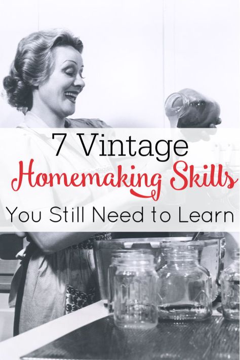 Homemaking Schedule, Vintage Homemaking, Homemaker Schedule, Homemaking Skills, 1950s Housewife, Happy Homemaking, Homemaking Ideas, Christian Homemaking, Vintage Housewife