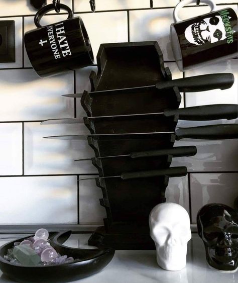 Coffin knife holder Gothic Industrial Living Room, Dark House Aesthetic Living Room, Horror Kitchen Decor, Cute Goth Decor, Goth Kitchen Aesthetic, Goth Organization, Gothic Apartment Ideas, Gothic Coffee Bar, Goth Coffee Bar