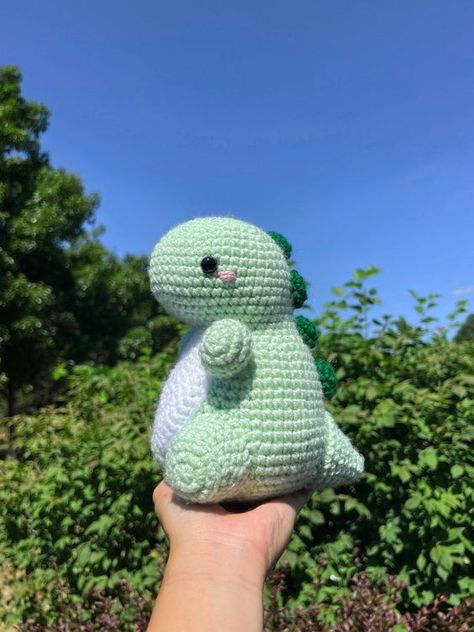 PATTERN: Crochet Chubby Dino Plushie Pattern Crochet toys free patterns easy #crochettoysfreepatternseasy #crochet #crochettoy #crochetpattern #crochetpatterns 4.120 Toys Quotes, Dino Plushie, Dino Pattern, Crochet Dinosaur Patterns, Crochet Toys Free Patterns, Crochet Toys Free, Easy Crochet Animals, Crochet Fairy, Quick Crochet Patterns