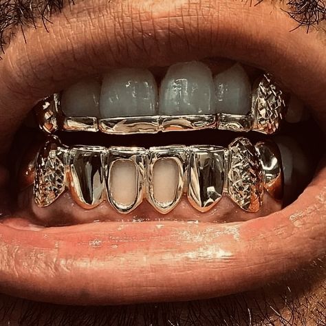 Gold Teeth Grills, Pretty Teeth, Dental Jewelry, Grillz Teeth, Diamond Grillz, Gold Grill, Custom Grillz, Dope Jewelry Accessories, Gold Grillz