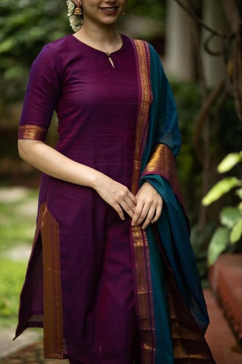 Magenta Kurti, Chudidhar Designs, Kalamkari Dresses, Churidar Designs, Simple Kurta Designs, Kurti Patterns, Designer Kurti Patterns, Simple Kurti Designs, Salwar Designs