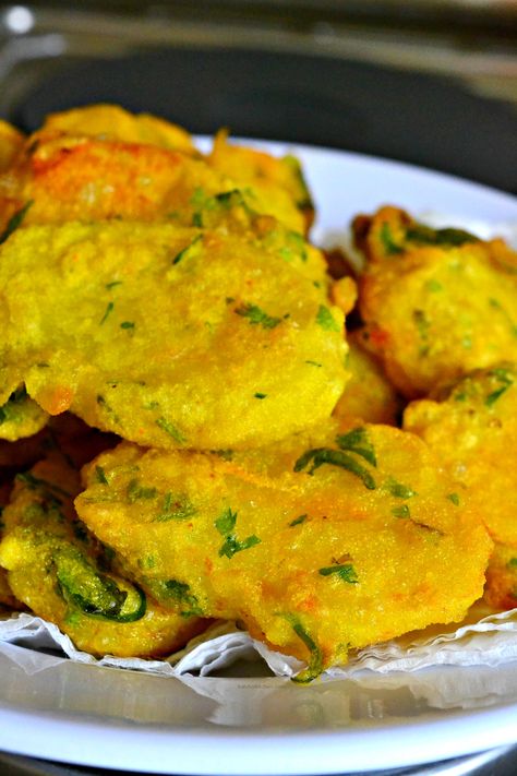 #KaluhisKravings - Lemon Bhajia Masala Kenyan Food, Indian Rice Recipes, West African Food, Indian Appetizers, Pakora Recipes, Yummy Chicken, Gujarati Recipes, Homemade Beef, Indian Street Food