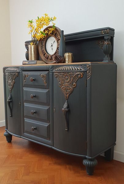 Painted Sideboard Ideas, Sideboard Makeover, Sideboard Painted, Art Deco Buffet, Grey Chalk Paint, Oak Art, Deco Sideboard, Tiger Wood, Art Deco Sideboard