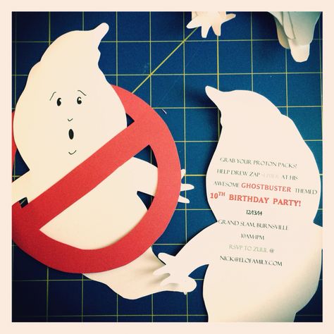 What a great idea for DIY Ghostbusters themed party invites. Make ghost with ghost template add facial expression, write details on back and cut out "no" symbol from construction paper. Once done slot ghost inside to make Ghostbusters emblem Ghostbusters Party Ideas, Ghostbuster Party, Ghost Template, Ghostbusters Birthday Party, Ghostbusters Theme, Ghostbusters Birthday, Halloween Invitaciones, Ghostbusters Party, Ghostbusters 2016