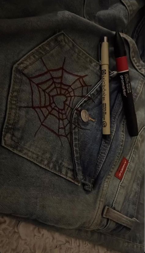 spiderman, pants, custom pants Spiderman Painted Jeans, Things To Draw On Your Pants, Designs To Paint On Jeans, Diy Jean Designs, Draw On Pants, Pant Painting Ideas, Painting Pants Diy, Painting On Pants Ideas, Pants Painting Ideas