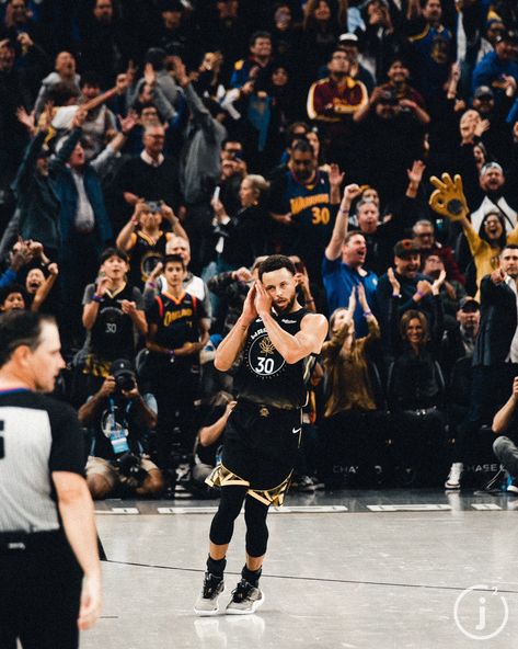 JSquared on Twitter: "Night night 😴💤 https://t.co/X07IzjoJeD" / Twitter Steph Curry Cold Photos, Nba Cold Photos, Steph Curry Wallpapers, Nba Wallpapers Stephen Curry, Stephen Curry Photos, Cool Basketball Wallpapers, Basketball Aesthetic, Stephen Curry Wallpaper, Curry 3