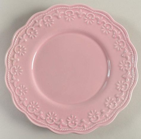 Cute Kitchen Plates, Aesthetic Plates, Plates Aesthetic, Dish Aesthetic, Manor Aesthetic, Plate Aesthetic, Cute Plates, Pink Salad, Coquette Decor