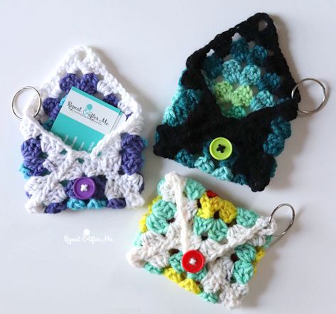 Crochet Granny Square Coin Purse Pouch Crochet Granny Purse, Crochet Purses Free Patterns, Crocheted Coin Purse, Crochet Pouch Ideas, Granny Square Pouch Free Pattern, Crochet Money Pouch, Coin Pouch Crochet, Granny Square Purse Pattern Free, Granny Square Pouch Crochet Pattern