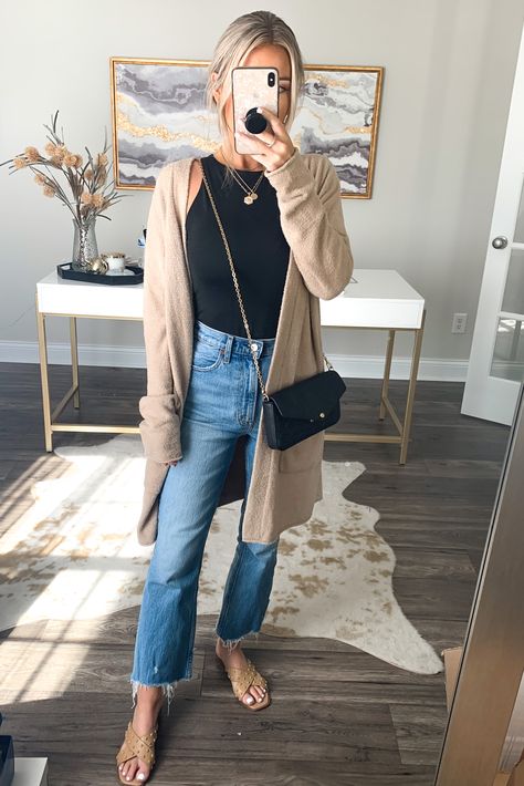 Wantable Outfits 2023, Women’s Casual Style, Comfy Cute Mom Outfits, Casual Women’s Outfits, 2023 Women’s Fashion, Womens Everyday Outfits, 2023 Mom Fashion, 2023 Women Fashion Outfits, New Mom Fashion