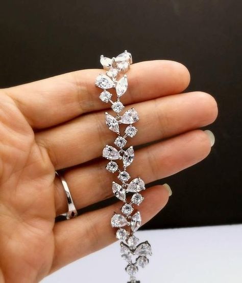 Wedding Bracelets For Bride, Diamond Bracelets Women, Loose Bracelets, Bridal Jewelry Bracelets, Bracelets Tennis, Pageant Jewelry, Snowflake Bracelet, Wedding Jewelry For Bride, Prom Gift