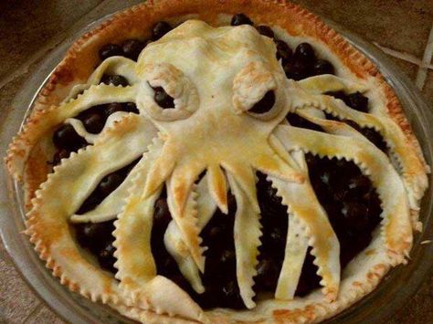 OctoPIE! :) Octopus Pie, Baking Fails, Cthulhu, Pie Crust, Cute Food, Just Desserts, Octopus, Sweet Tooth, Tart