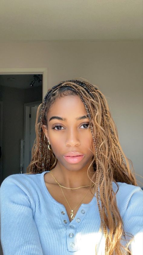 Knotless braids Honey Goddess Braids, Honey Blonde Goddess Braids, Small Goddess Braids, Goddess Knotless Box Braids, Honey Blonde Box Braids, Honey Blonde Knotless Braids, Honey Blonde Braids, Blonde Knotless Braids, Goddess Knotless