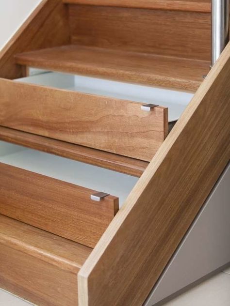 Hidden safe inside stairs Stair Drawers, Hidden Storage Ideas, Stairs Renovation, Hidden Safe, Diy Staircase, Stairs Storage, Staircase Storage, Mantel Design, Mattress Storage