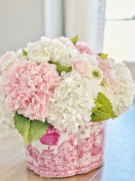 Hydrangea Peony Centerpiece, Faux Pink Flowers, Faux Hydrangeas In Vase, Hobby Lobby Artificial Flowers, Faux Hydrangea Arrangement Diy, Faux Peony Arrangement, Silk Hydrangea Arrangements, Realistic Fake Flowers, Fake Floral Arrangements For Home