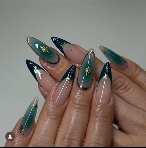 French Press On Nails, Emerald Nails, Medium Almond, Nagel Tips, Almond Nails Designs, Almond Acrylic Nails, Dream Nails, Funky Nails, Chic Nails