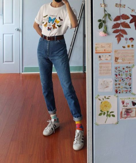 Camp Fashion, Socks Outfit, Sock Outfits, K Fashion, Mode Inspo, Mode Vintage, Ladies Dress Design, 80s Fashion, College Outfits