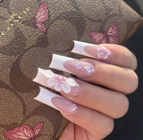 Nails Inspo Spring, Spring Nails Ideas, Quinceanera Nails, Nails And Spa, Diy Acrylic Nails, Nails Trends, Colored Acrylic Nails, We Are Closed, Girly Acrylic Nails