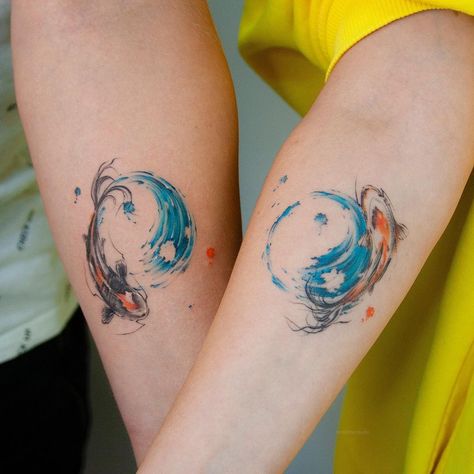 Couple Japanese Tattoos, Couple Halloween Tattoos, Couple Anime Tattoo, Matching Anime Tattoos Couples, Anime Couple Tattoo Ideas, Anime Couple Tattoos, Partner Tattoos Couples, Cute Couple Tattoo Ideas, Cute Couple Tattoo