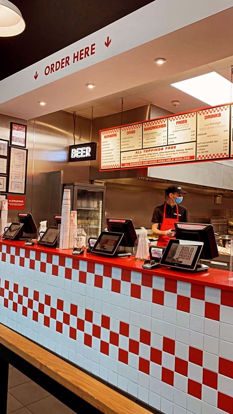 Fast Food Restaurant Design, Fried Chicken Restaurant, Restaurant Identity, Doner Kebab, Pizza Design, Retro Cafe, Cafe Shop Design, Burger Restaurant, Kiosk Design