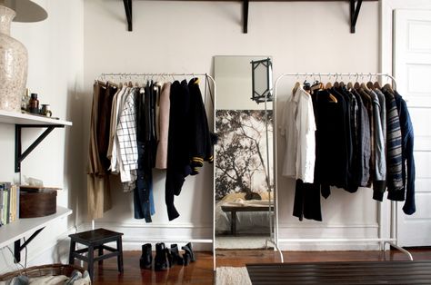 If You Have These 12 Things in Your Closet, It's Time to Get Rid of Them Open Closet Storage, Apartment Therapy Small Spaces, Small Closet Organization Bedroom, Closet Solutions, Closet Small Bedroom, Small Closet Space, Bedroom Closet Storage, Storage Solutions Bedroom, No Closet Solutions