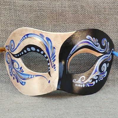 Maskara Festival Mask Design, Kids Crafts Masks, Blue Masquerade Masks, Venetian Masks Art, Fantasy Masks, Masquarade Mask, Italian Masks, Masquerade Mask Diy, Mardi Gras Masks