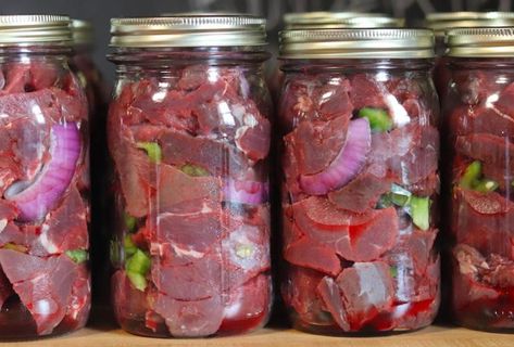 How to Can Deer Meat | Deer Hunting | Realtree Camo Canned Deer Meat, Canning Venison, Canned Venison, Pressure Canning Meat, Pressure Canning Recipes, Deer Recipes, Home Canning Recipes, Canning Vegetables, Canning Food Preservation