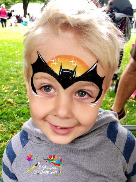 Batman Face Paint Easy, Bat Face Paint, Kids Face Painting Easy, Batman Face Paint, Face Paint Easy, Halloween Face Paint Designs, Superhero Face Painting, Easy Halloween Face Painting, Easy Face Painting Designs