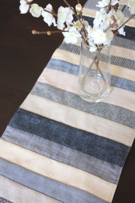 Easy Sewing Projects to Sell - Neutral Denim, Linens and Chambrays Table Runner - DIY Sewing Ideas for Your Craft Business. Make Money with these Simple Gift Ideas, Free Patterns #sewing #crafts Artisanats Denim, Table Runner Diy, Handmade Table Runner, Denim Projects, Denim Ideas, Costura Diy, Denim Crafts, Crafts To Make And Sell, Handmade Table