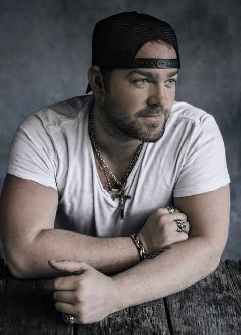 Lee Brice Bayou Country, Lee Brice, Best Country Singers, Country Strong, Country Music Artists, Country Music Stars, Country Men, Country Stars, Country Artists